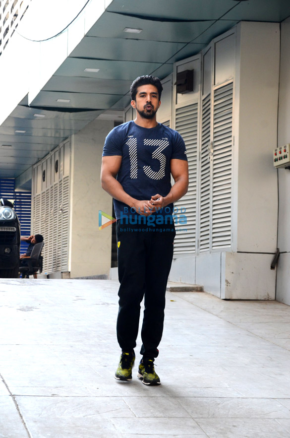 saqib saleem snapped outside his gym 6