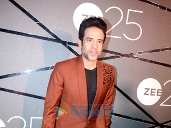 Shah Rukh Khan, Akshay Kumar, Deepika Padukone and others attend a bash held to celebrate 25 years of Zee network