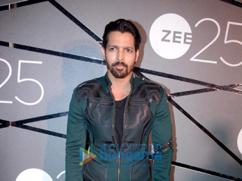 Shah Rukh Khan, Akshay Kumar, Deepika Padukone and others attend a bash held to celebrate 25 years of Zee network
