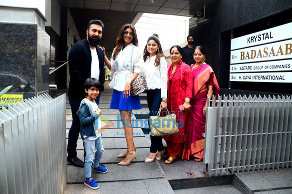 Shilpa Shetty and family spotted in Bandra for lunch