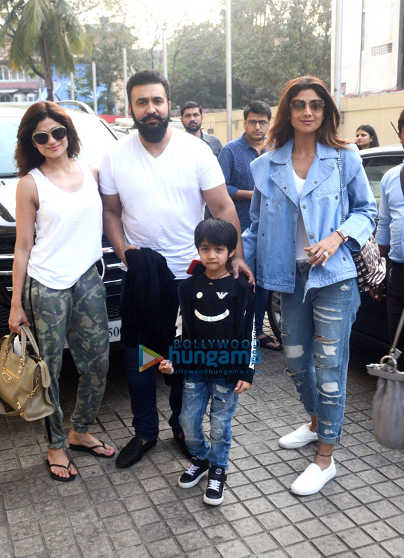 Shilpa Shetty spotted with her family PVR, Juhu Shilpa Shetty spotted with her family PVR, Juhu