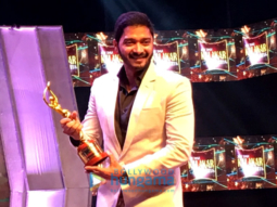 Shreyas Talpade wins the Best Debut Director Award for ‘Poster Boys’ at Kalakar Awards in Kolkata