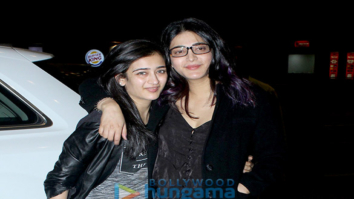 Shruti Haasan and Akshara Haasan spotted at the airport