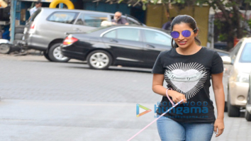 Sophie Choudry snapped with her dog