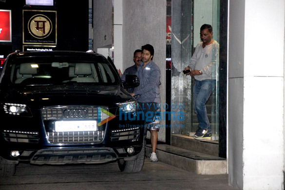 Varun Dhawan spotted at the gym Varun Dhawan spotted at the gym