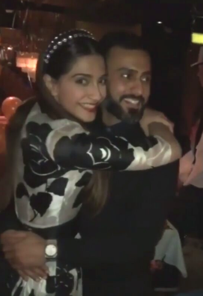 WATCH Sonam Kapoor and Anand Ahuja cuddle and dance while ringing New Year together!