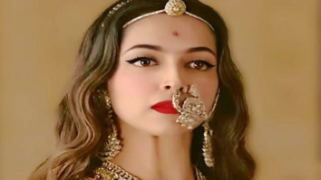 Whoa! Did you know Deepika Padukone wore 14 gorgeous jewels in the song ‘Ek Dil Ek Jaan’ in Padmaavat! Read the exclusive deets RIGHT HERE!