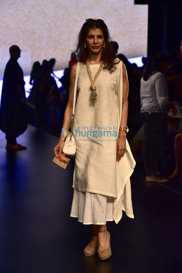 yami gautam isabelle kaif and others arrive at anita dongres show at lakme fashion week 2018 1