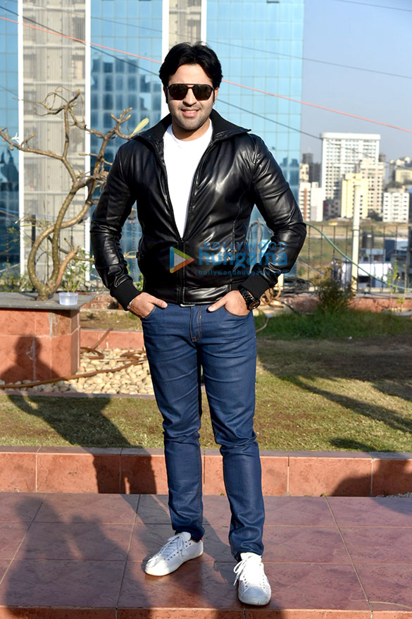 zoya afroz and yuvraj singh at a photoshoot 5