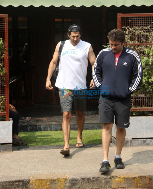 aditya roy kapur and mohit suri spotted outside a cafe in bandra 1