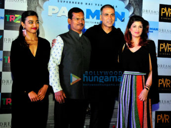 Akshay Kumar, Twinkle Khanna and others grace the press conference of 'Pad Man' in Delhi