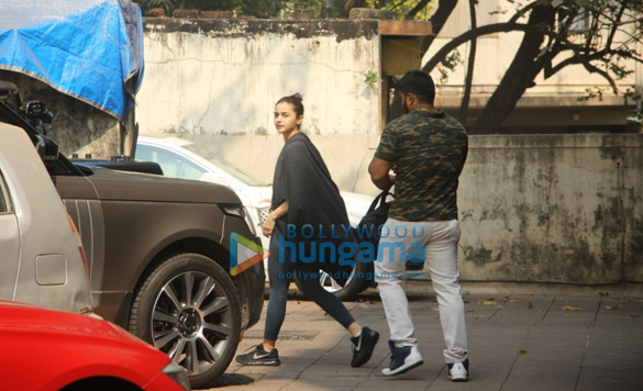 alia bhatt spotted at a gym in bandra 2