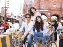 Zero inside pic OUT! Anushka Sharma & Katrina Kaif go with Shah Rukh Khan on a crazy ride!