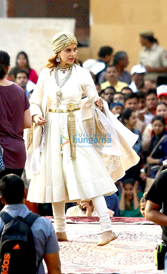 Brahmin Samaj withdraws protests against Kangana Ranaut's Manikarnika after makers assure there is no distortion of history Brahmin Samaj withdraws protests against Kangana Ranaut's Manikarnika after makers assure there is no distortion of history