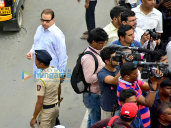 Celebs attend Sridevi's cremation ceremony at Seva Samaj Crematorium and Hindu Cemetery in Vile Parle, Mumbai