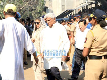 Celebs attend Sridevi's cremation ceremony at Seva Samaj Crematorium and Hindu Cemetery in Vile Parle, Mumbai