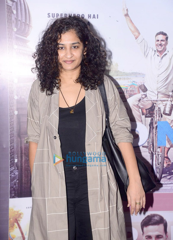 celebs grace special screening of pad man 05
