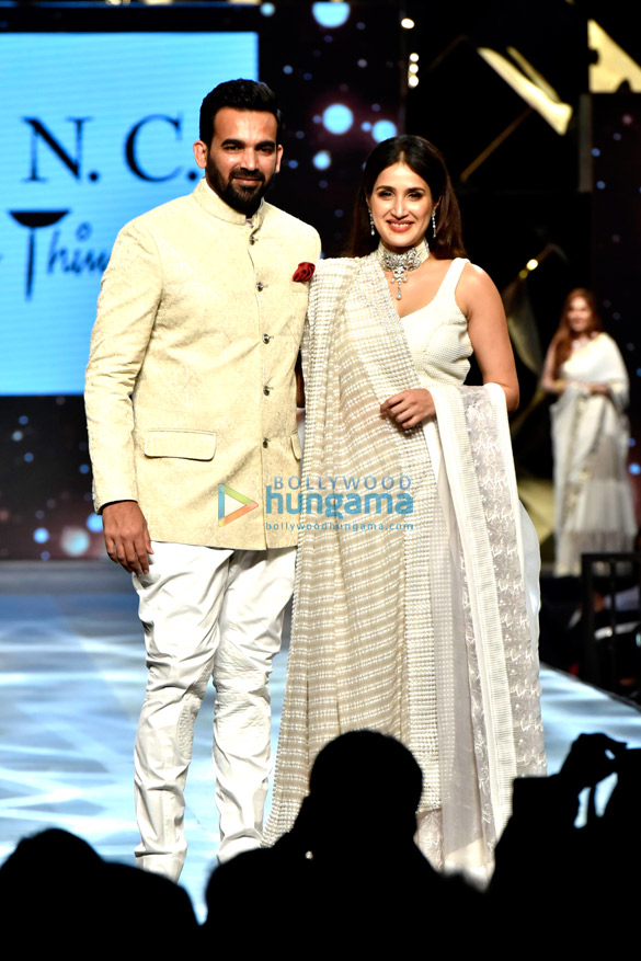 celebs grace the cpaa show by sandeep khosla and shaina nc 1