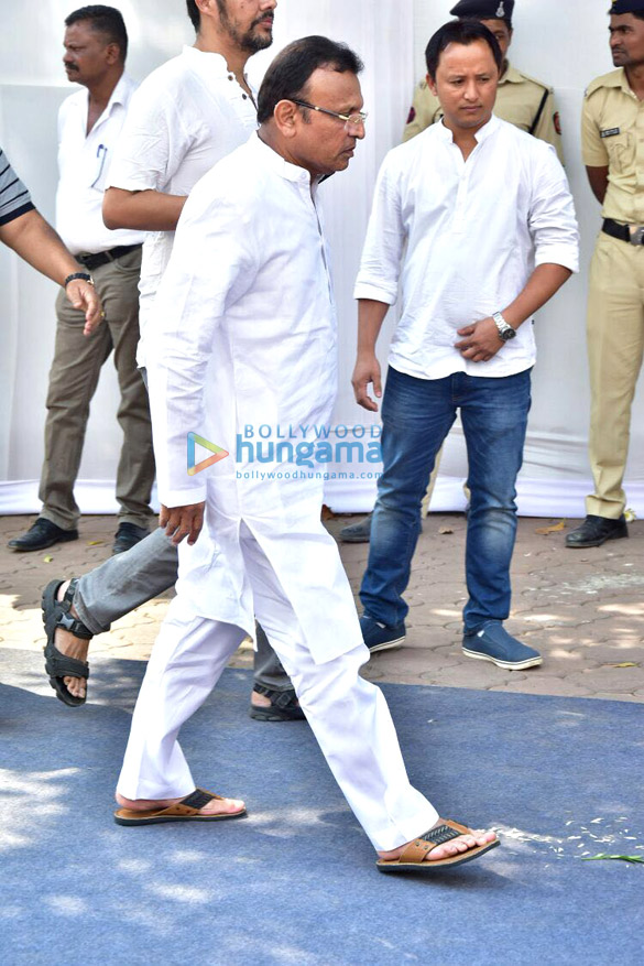 celebs snapped attending sridevis condolence meeting at celebrations sports club 2 12
