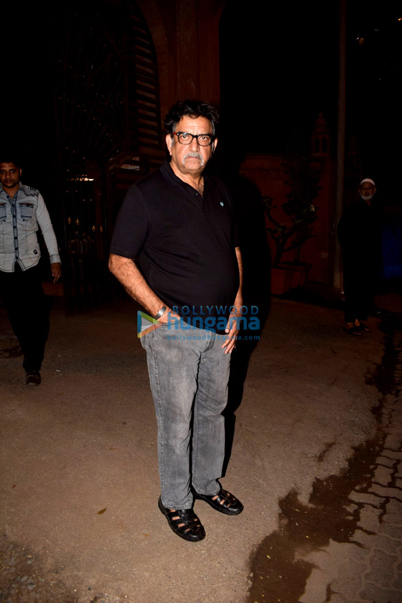 celebs snapped attending a funeral at the versova kabrastan 5