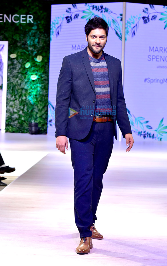 esha gupta and ali fazal grace the launch of marks spencers 2018 collection 4