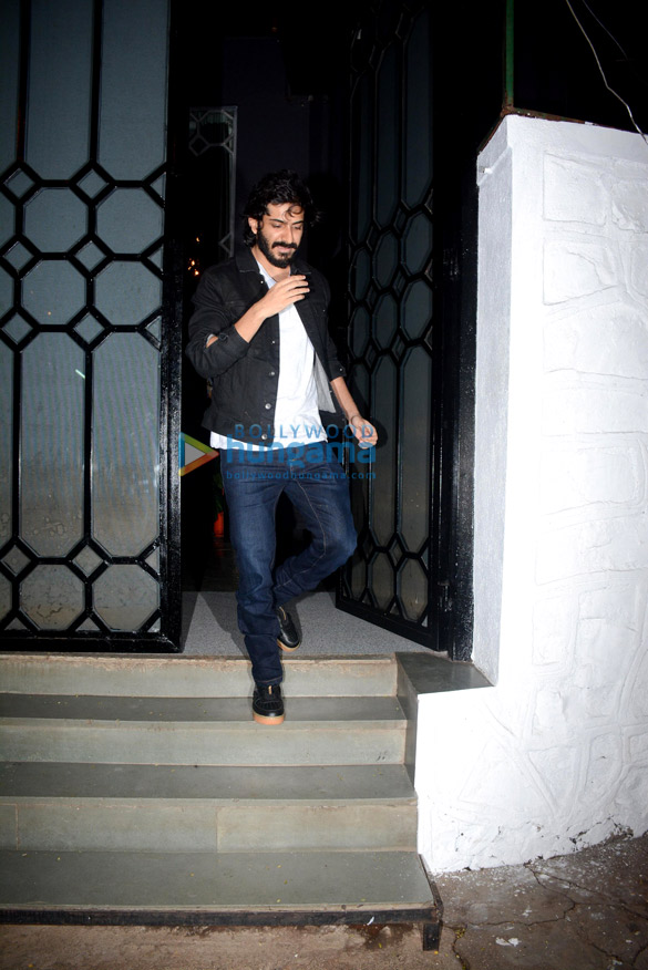 harshvardhan kapoor and monica dogra snapped in mumbai 5
