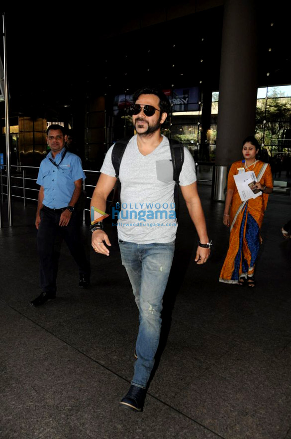 hrithik roshan and emraan hashmi snapped at the airport 2
