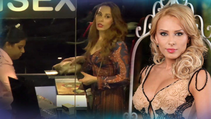 Iulia Vantur Spotted At A Salon In Mumbai