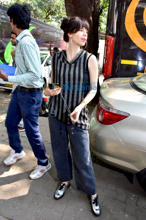 kalki koechlin spotted in bandra 4