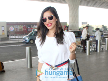 Kanika Kapoor, Sophie Choudry, Sidharth Malhotra, Shraddha Kapoor snapped at the airport