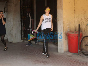 Kareena Kapoor Khan spotted outside her gym in Bandra