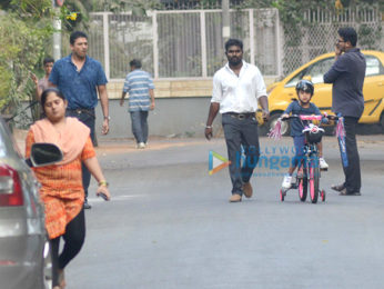 Mahesh Bhupathi snapped with his daughter in Bandr