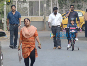Mahesh Bhupathi snapped with his daughter in Bandr