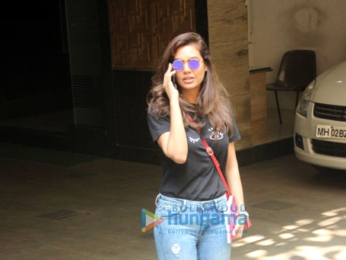 Malaika Arora and Esha Gupta and Iulia Vantur snapped in Bandra