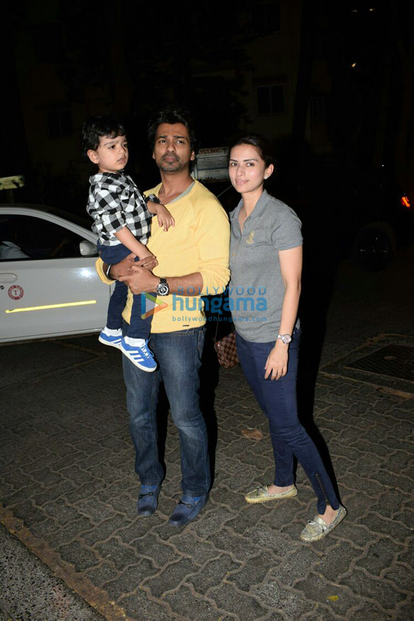 nikhil dwivedi snapped with his family in juhu 1