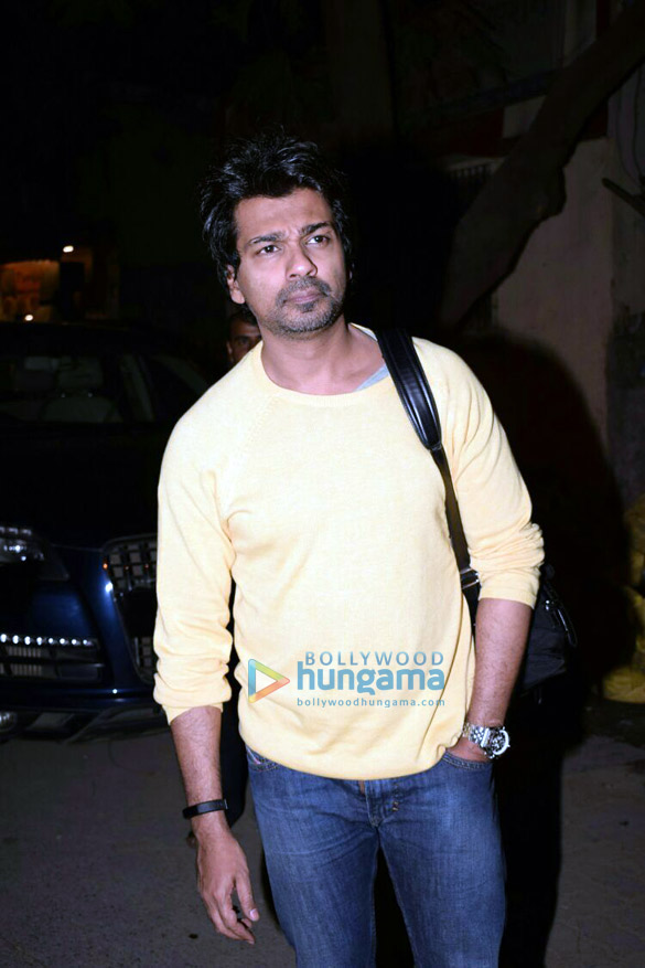 nikhil dwivedi snapped with his family in juhu 5