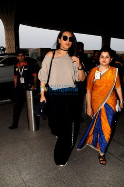 Rajinikanth, Deepika Padukone and others snapped at the airport