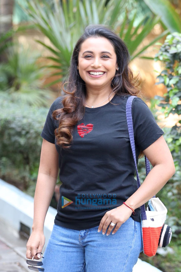 rani mukerji snapped during hichki promotions 1