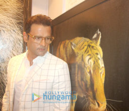 Rohit Roy graces the India Art Festival 2018
