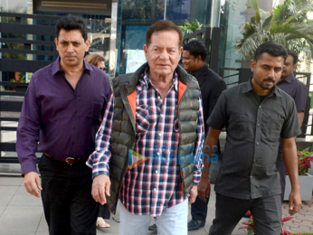 Salim Khan and Helen snapped with Sonali Bendre at BKC