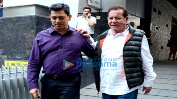 Salim Khan and family spotted at Hakkasan