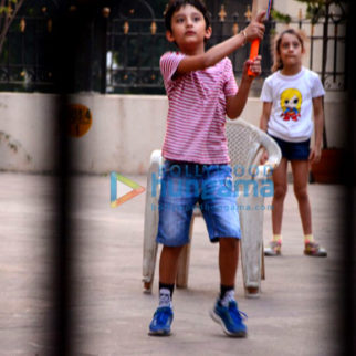 Sanjay Dutt's kids snapped playing cricket
