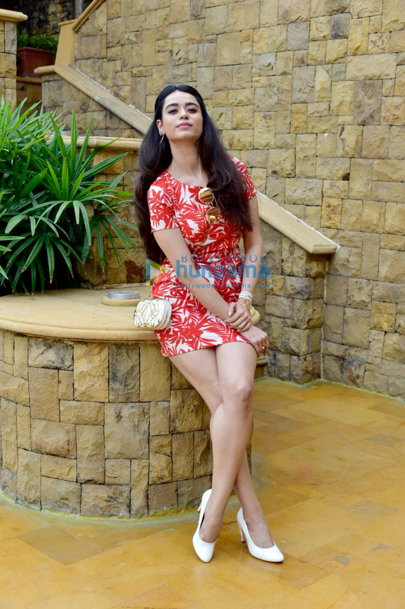 saundarya sharma does a special photoshoot for valentines day 3