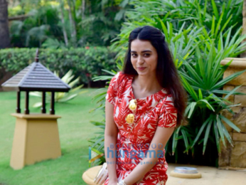 Saundarya Sharma does a special photoshoot for Valentine's Day