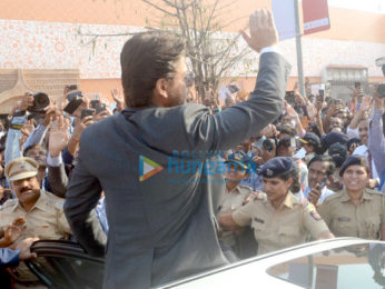 Shah Rukh Khan attends Magnetic Maharashtra seminar at BKC, MMRDA Ground