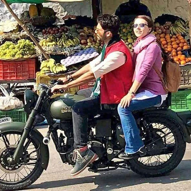 IN ACTION: Shahid Kapoor, Shraddha Kapoor snapped shooting for Batti Gul Meter Chalu on the streets of Uttarakhand