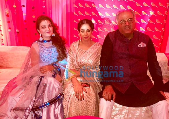 sheeba spotted with sridevi poonam dhillon and padmini kolhapure at delhi wedding 5