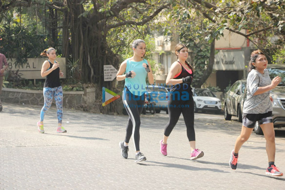 shraddha kapoor snapped jogging near mount mary in bandra 2