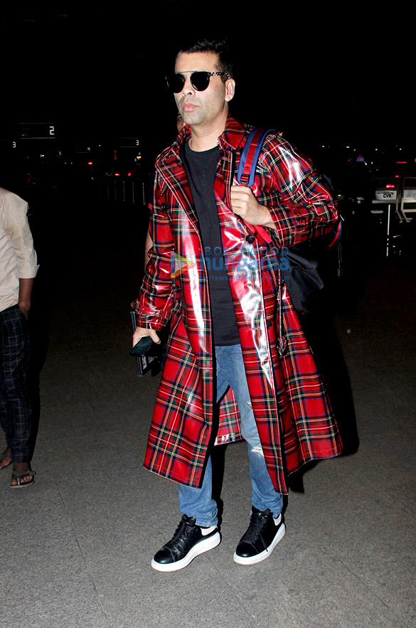 sidharth malhotra rakul preet singh karan johar and bhumi pednekar snapped at the airport 6