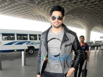 Sidharth Malhotra, Shamita Shetty and others snapped at the airport